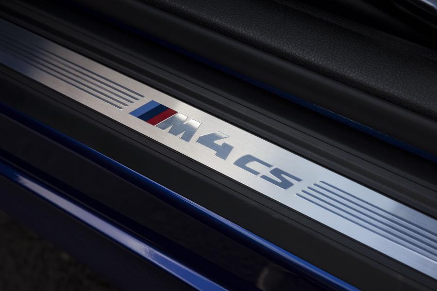 Логотип BMW M4 CS (F82) 2018 года  (NA) (фото 4 из 40)